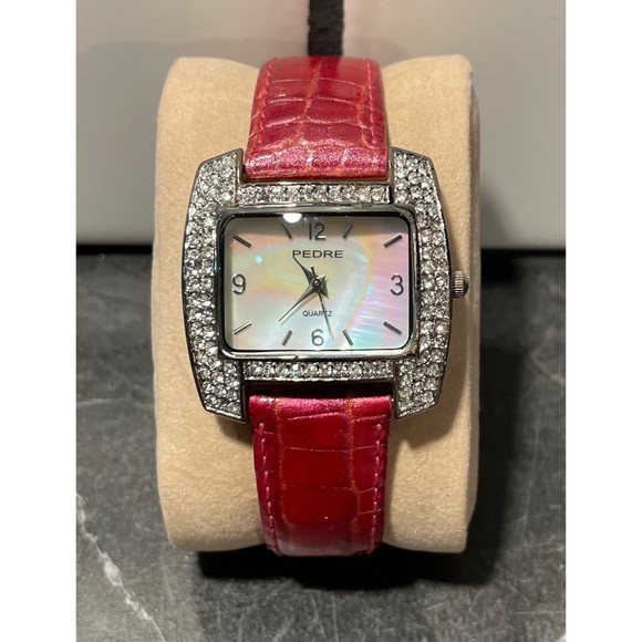 SALE!!! Ladies Pedre Leather Band Watch- New Battery (17) - Picture 1 of 2